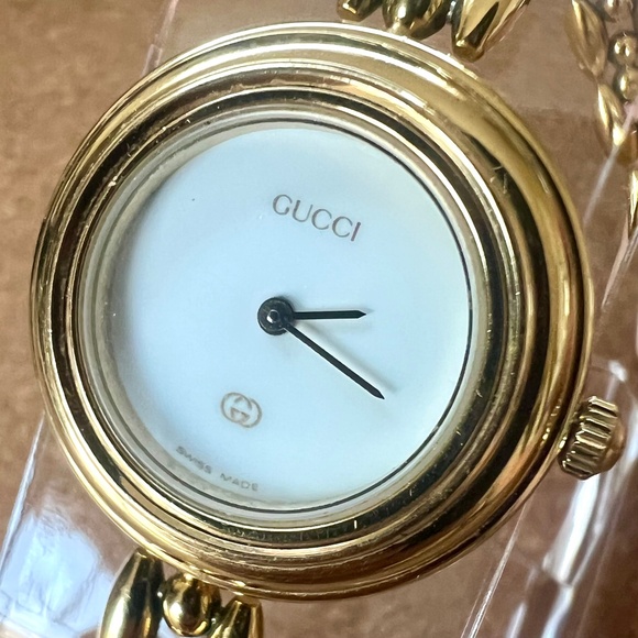Gucci 1100L Women’s Gold Plated Watch w/ Original Box & 5 Interchangeable Bezels - Picture 5 of 10